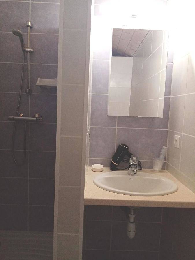 Chambre d’hôte pour 2 personnes avec terrasse in Feugarolles, Région de Nérac