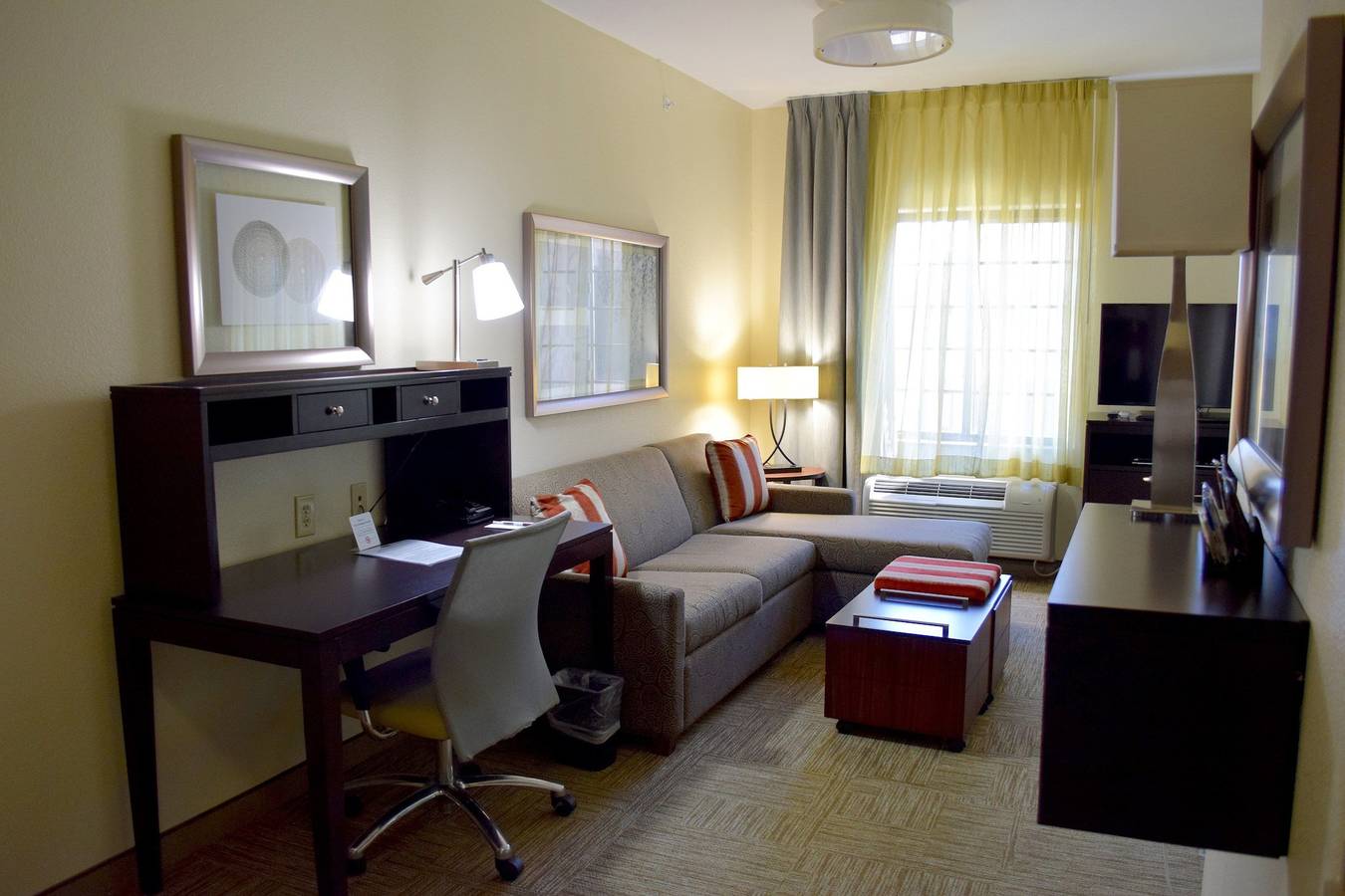 Staybridge Houston Stafford - Sugar Land in Condado de Fort Bend