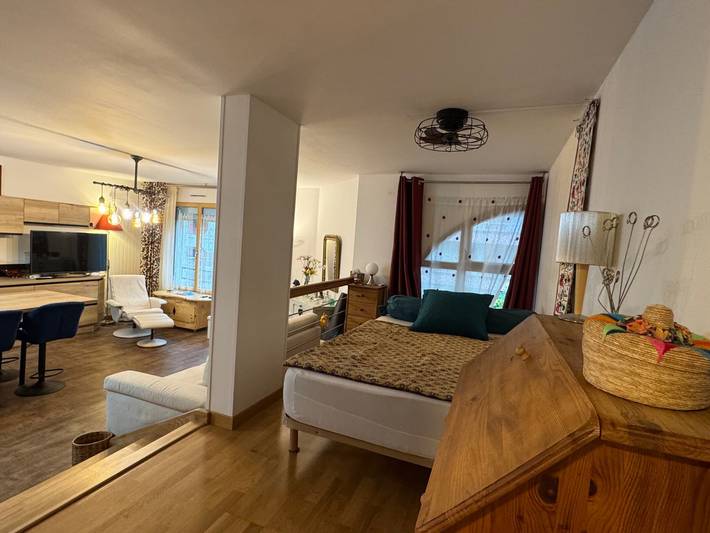 Studio entier, Grand T1 bis moderne en ville avec vélo électrique - Animaux acceptés in Aix-les-Bains, Région de Chambéry