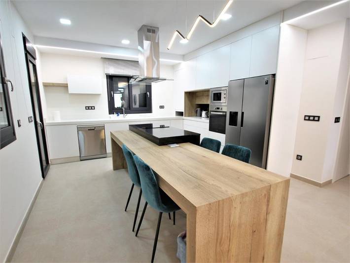 Casa rural para 6 personas, con jardín además de vistas y piscina en Torrevieja - 3