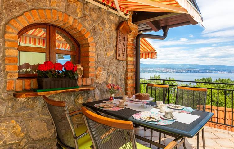 Villa pour 3 personnes, avec jardin à Lovran - 2