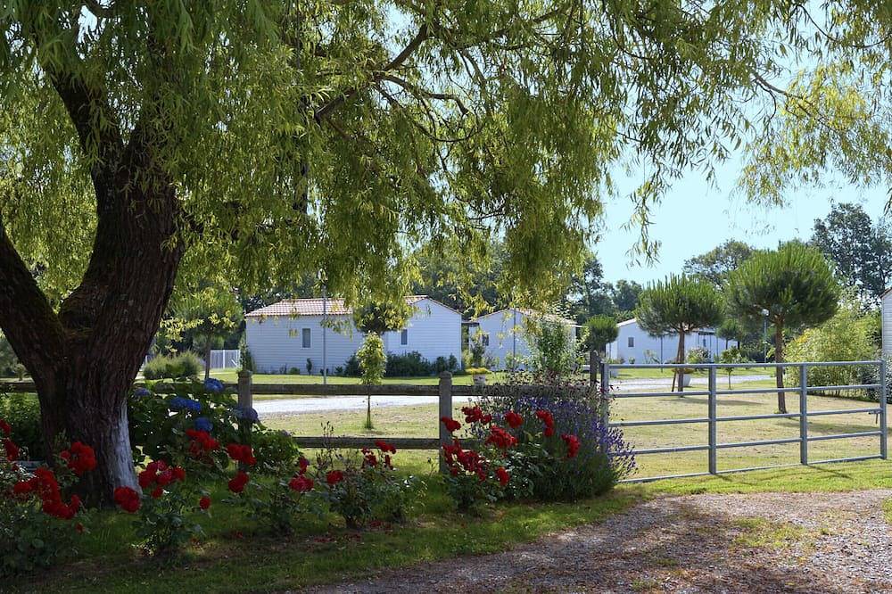 Alojamiento En Un Parque Residencial 4 * in La Roche-sur-Yon, Valle del Loira