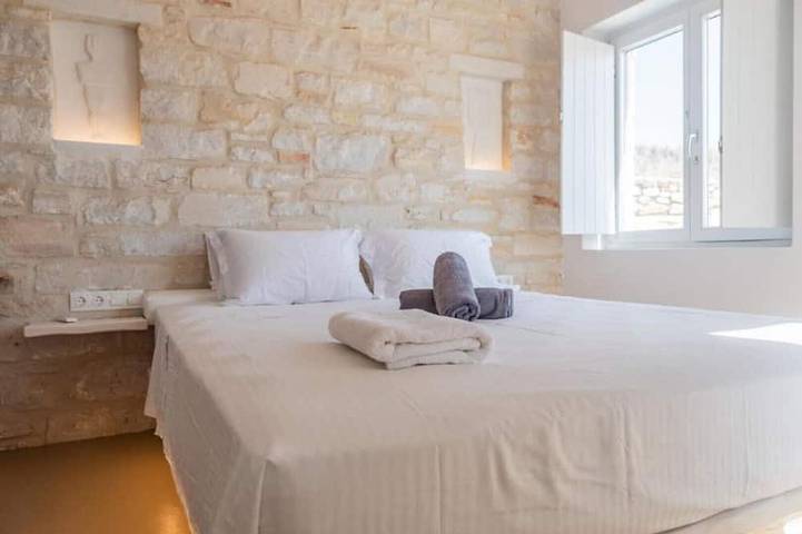 Location de vacances pour 4 personnes, avec jardin et terrasse, animaux acceptés dans Píso Livádi - 2