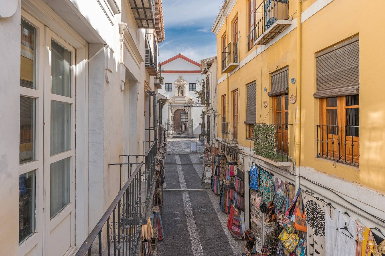 Appartamento intero, Appartamento 'Centrico Apartamento Bajo Albaycín' con Balcone, Wi-Fi e Aria Condizionata in Granada, Provincia di Granada