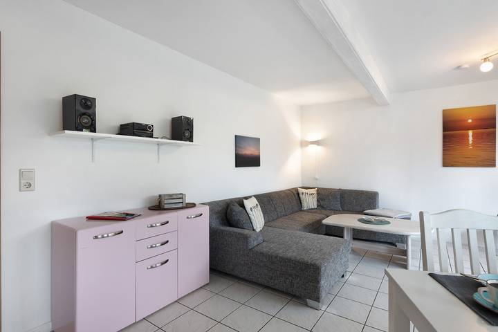 Ganze Wohnung, Ferienwohnung Nordseedeich" mit Gemeinschaftsgarten, Terasse und Wlan in Pellworm, Nordfriesland