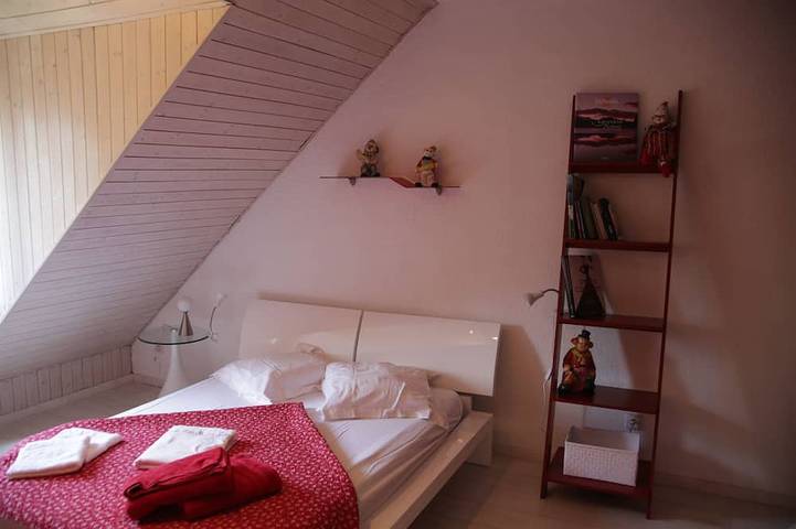 Gîte pour 2 personnes, avec balcon à Menthon-Saint-Bernard - 2