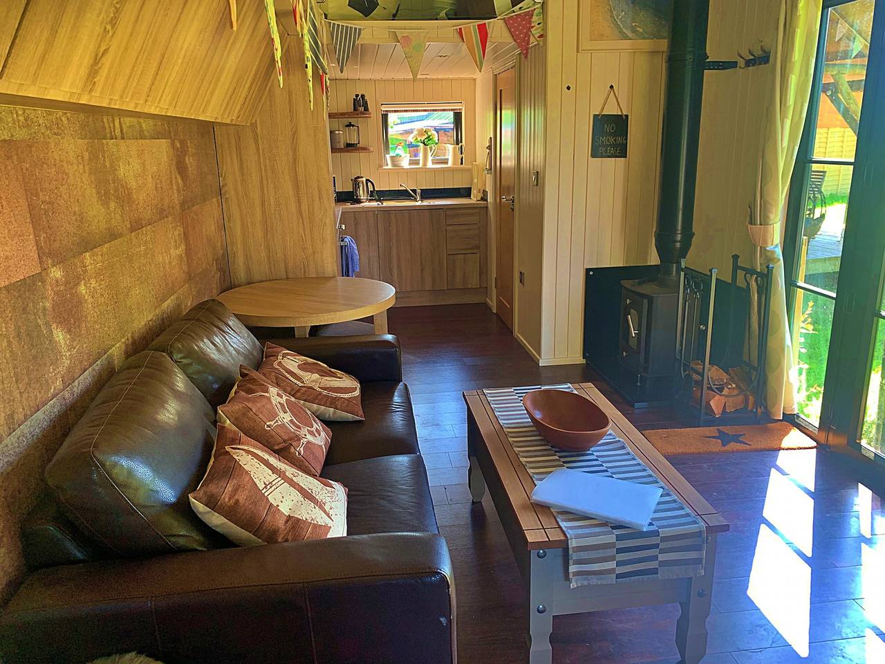Lodge near Blackpool Sands, No deposit in Stoke Fleming, South Devon