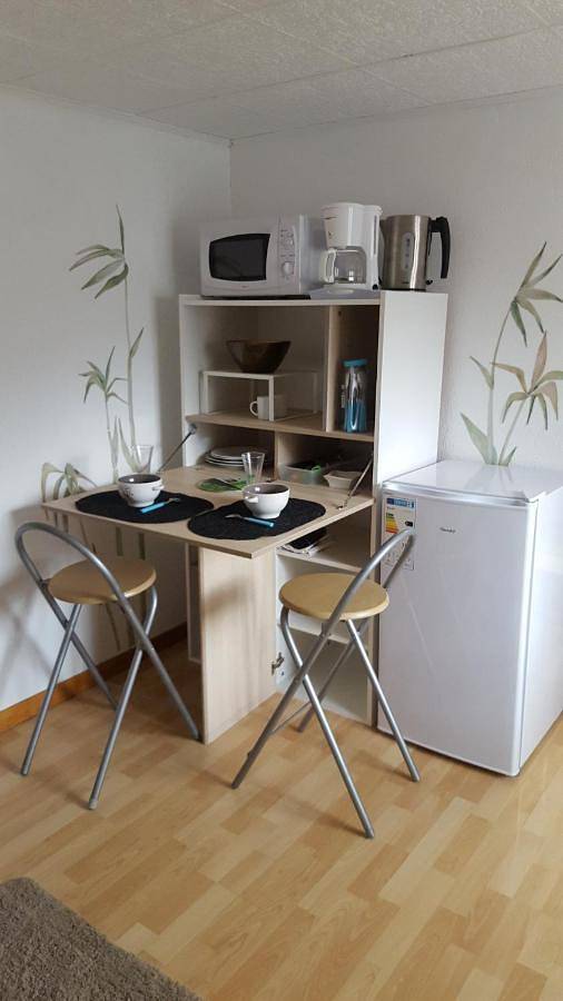 Gîte pour 2 personnes, avec terrasse et vue à Belgentier - 4