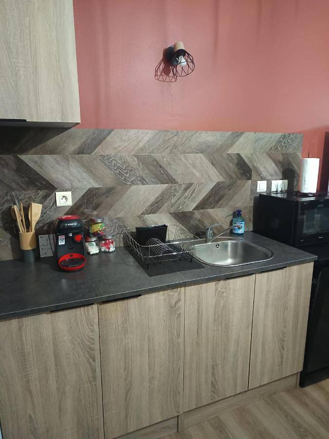 Gîte pour 6 personnes, avec jardin à Sainte-Anastasie - 3