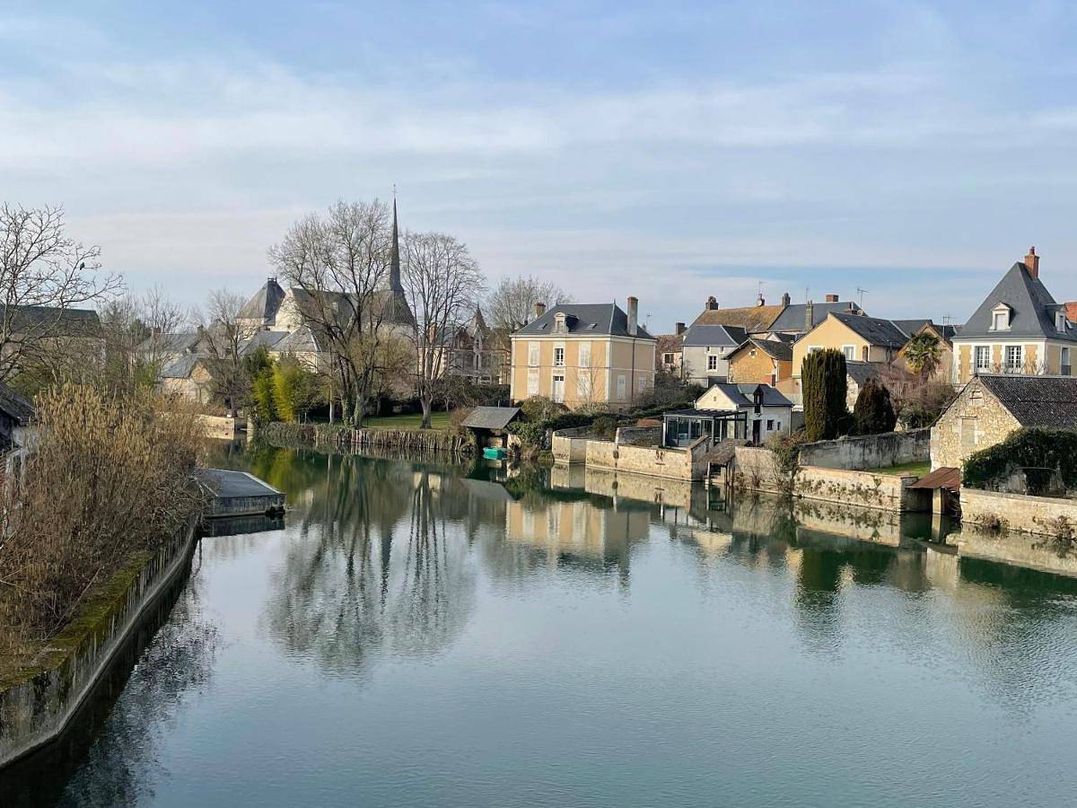 Détente près du Loir : Chambre et salon privés, idéal pour randonnées et proche des 24H du Mans - Fr-1-410-387 in Vaas, Vallée de la Loire