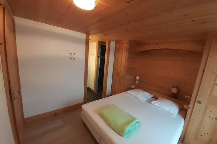 Appartement F2 dans chalet face au Mont Blanc (animaux non acceptés) in Combloux, Pays du Mont-Blanc
