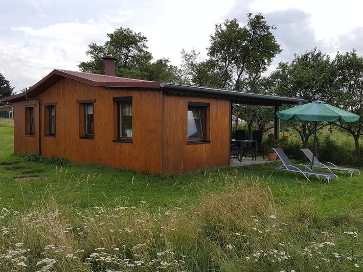 Ferienhaus für 3 Personen, mit Terrasse und Garten in Milmersdorf