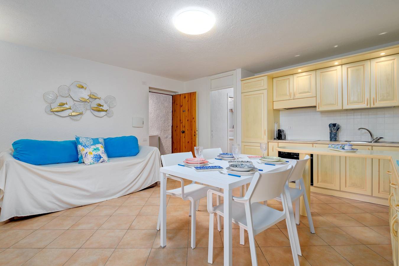 Ganze Wohnung, Ferienwohnung 'Casa Ioana' mit privater Terrasse, Balkon und Klimaanlage in Cugnana Verde, Olbia