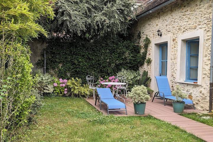 Gîte pour 2 personnes, avec Terrasse et Jardin