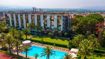 Hôtel pour 2 personnes, avec sauna ainsi que jardin et piscine à Tivoli