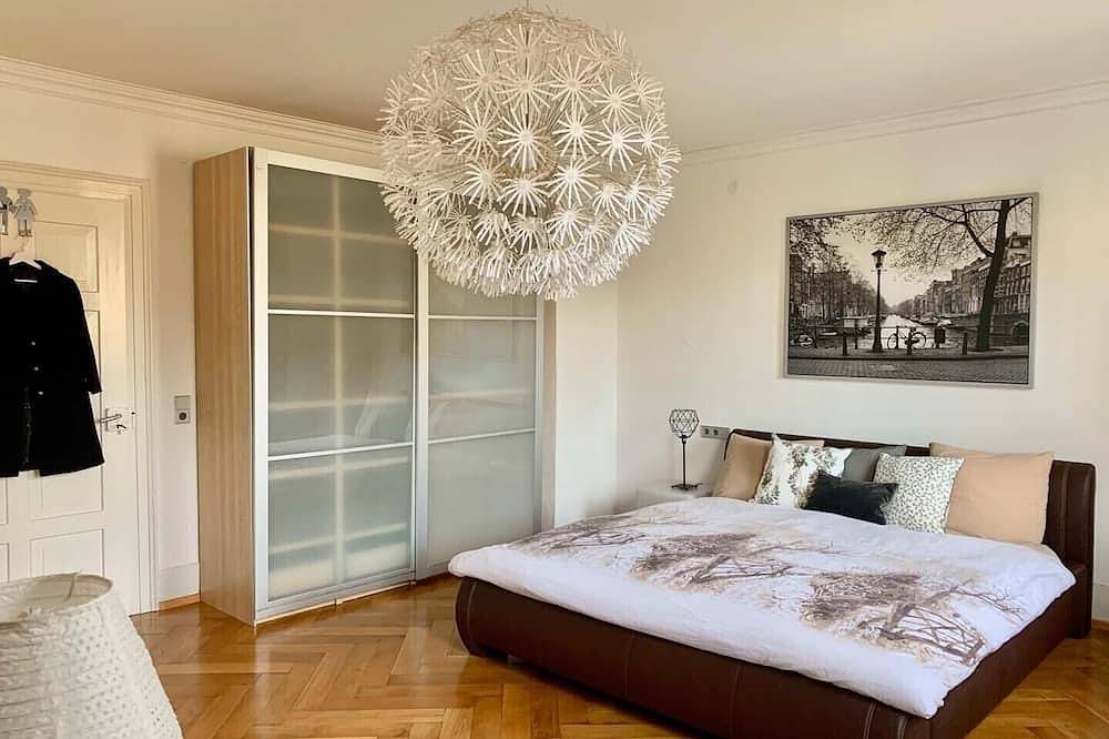 Ganze Wohnung, Business Ferienwohnung Villa Landenberger Outletcity Metzingen in Metzingen, Neckar-Alb