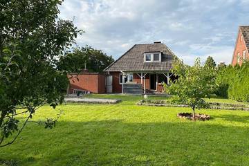 Ferienhaus für 7 Personen, mit Garten und Terrasse in Emden