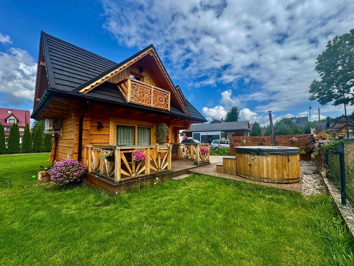 Góralska Osada Tatra House z jacuzzi in Białka Tatrzańska, Karpaty (Polska)