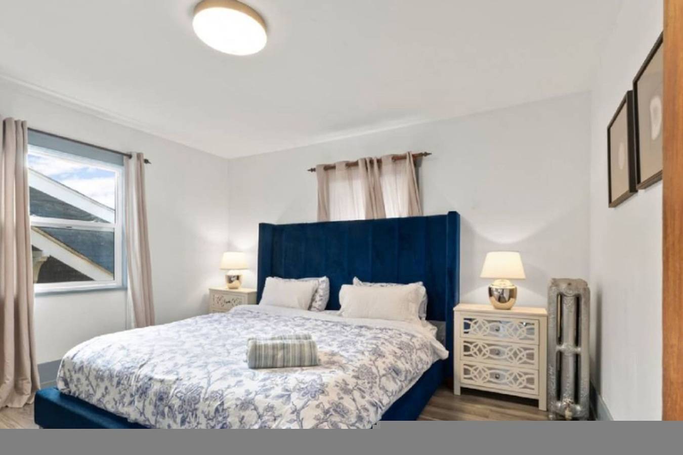 Charming 2 bedroom Duplex steps from Jericho Beach in Vancouver, British-Columbia
