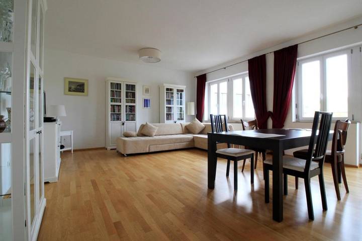 Ferienwohnung für 4 Personen, mit Balkon und Ausblick in Würzburg