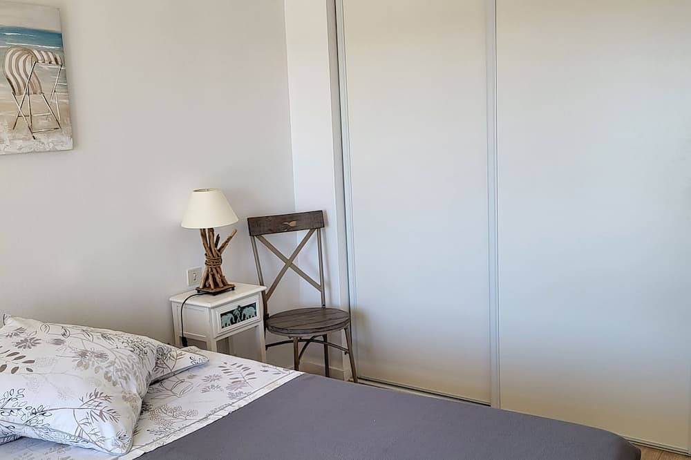 Appartement entier, Vac Sans Voiture, Apt T2 (67m2), Climatisé, 200M Plage, Park Privé in Andernos-les-Bains, Région d'Arcachon