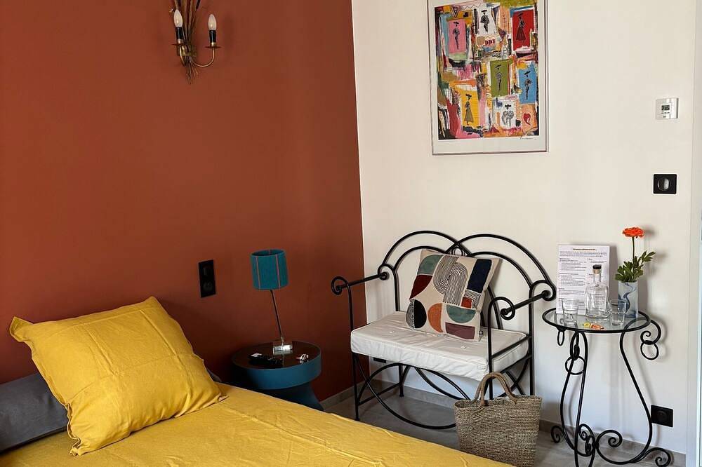 La Cocardiere Room Breakfast included House Sol en Ciel in Aigues-Mortes, Côte d'Améthyste