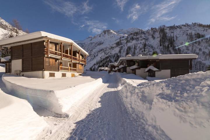 Chalet voor 10 personen, met Balkon en Kinderzwembad in Chamonix