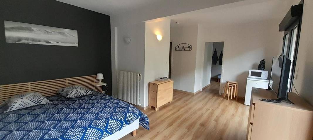 Chambre d’hôte pour 2 personnes, avec Balcon et Terrasse ainsi que Jacuzzi et Sauna dans l' Ariège - 2