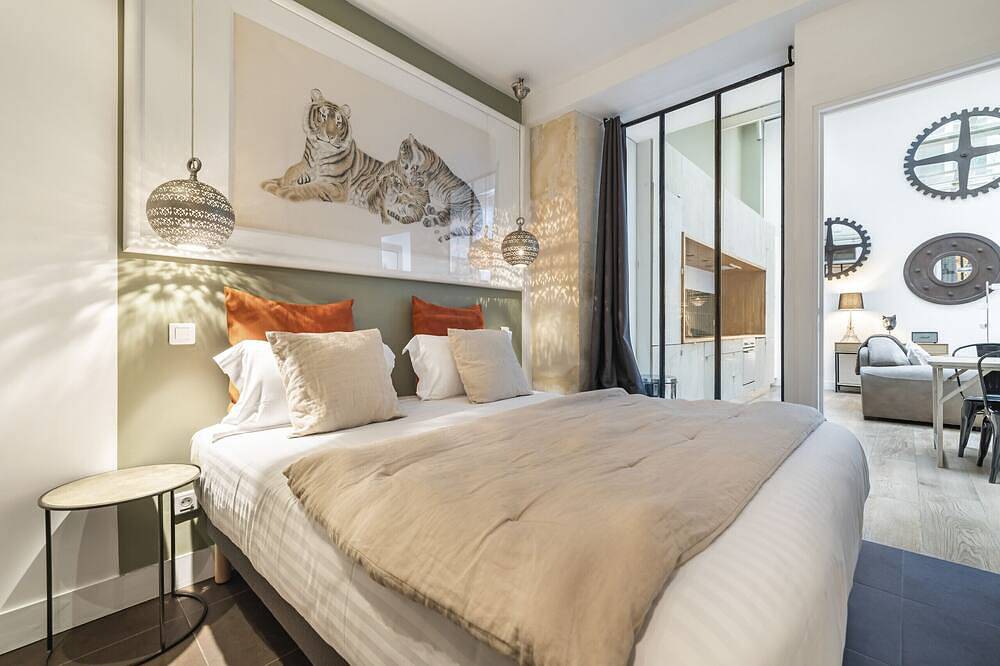 Apartamento entero, Show Room, 2Br/2Ba, 6 people in 4th Arrondissement, París