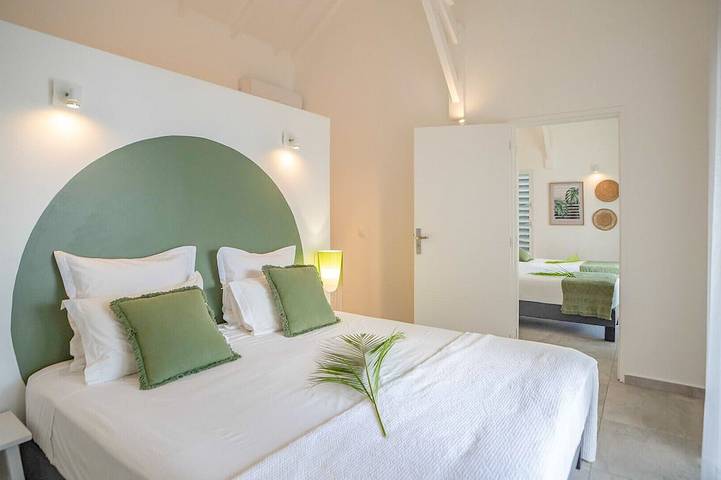Villa Morgan, moderne, piscine chauffée et proche commodités in Saint-François, Guadeloupe