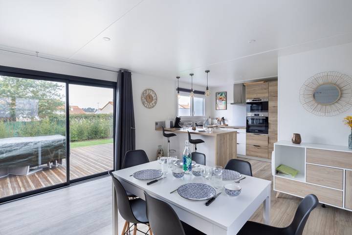 Location de vacances pour 8 personnes, avec terrasse et jardin à Bretignolles-sur-Mer - 3