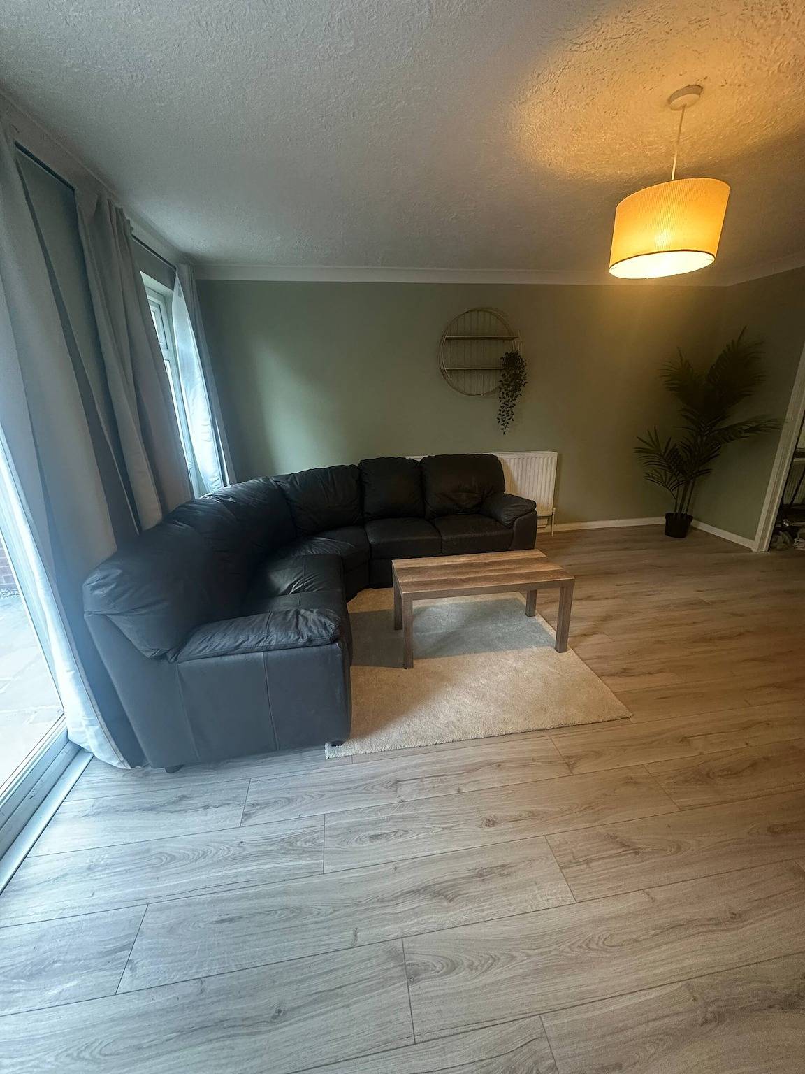 A discreet & elegant play space for couples in Crawley, West Sussex