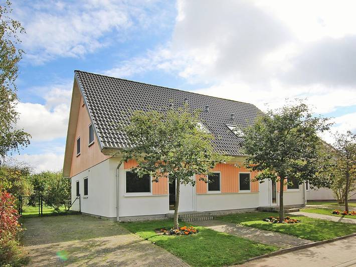 Ferienhaus für 18 Personen, mit Sauna und Terrasse, mit Haustier in Mirow