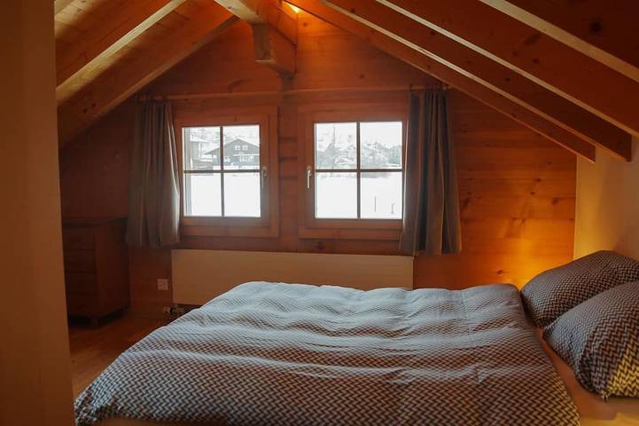 Appartement entier, Lischenhaus 2 - Wohnung Flösch Appartement/Fewo, Dusche, Wc, 1 Schlafraum in Lenk im Simmental, Lenk