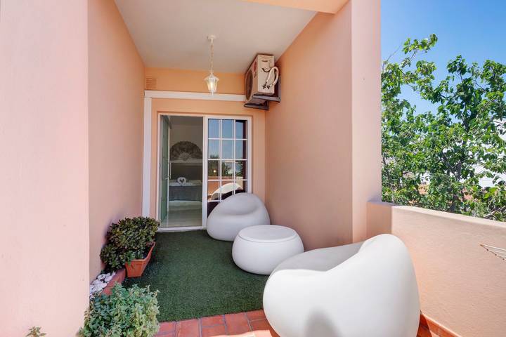 Location de vacances pour 2 personnes, avec jardin et balcon en Algarve