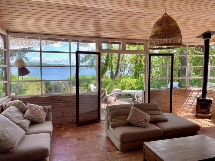 Maison de vacances pour 8 personnes, avec terrasse ainsi que vue sur le lac et jardin