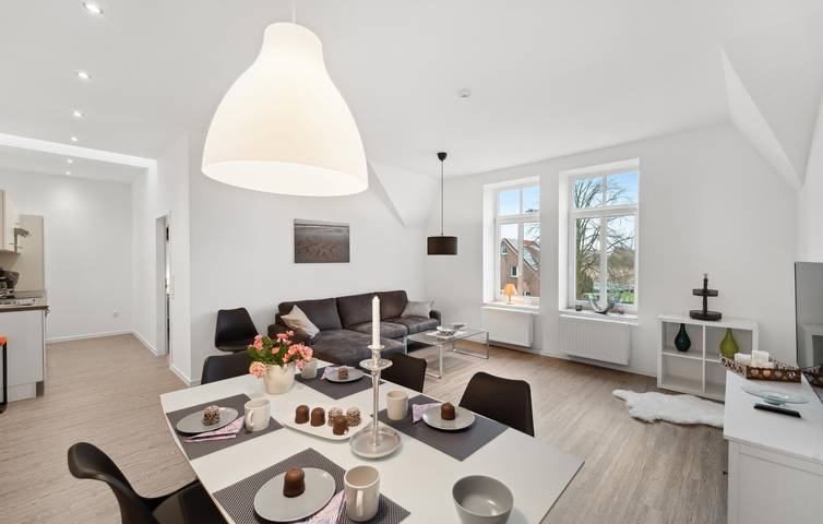 Geräumige 90 qm Wohnung mit Parkplatz, Terrasse und Internet in Loxstedt, Südliches Cuxland