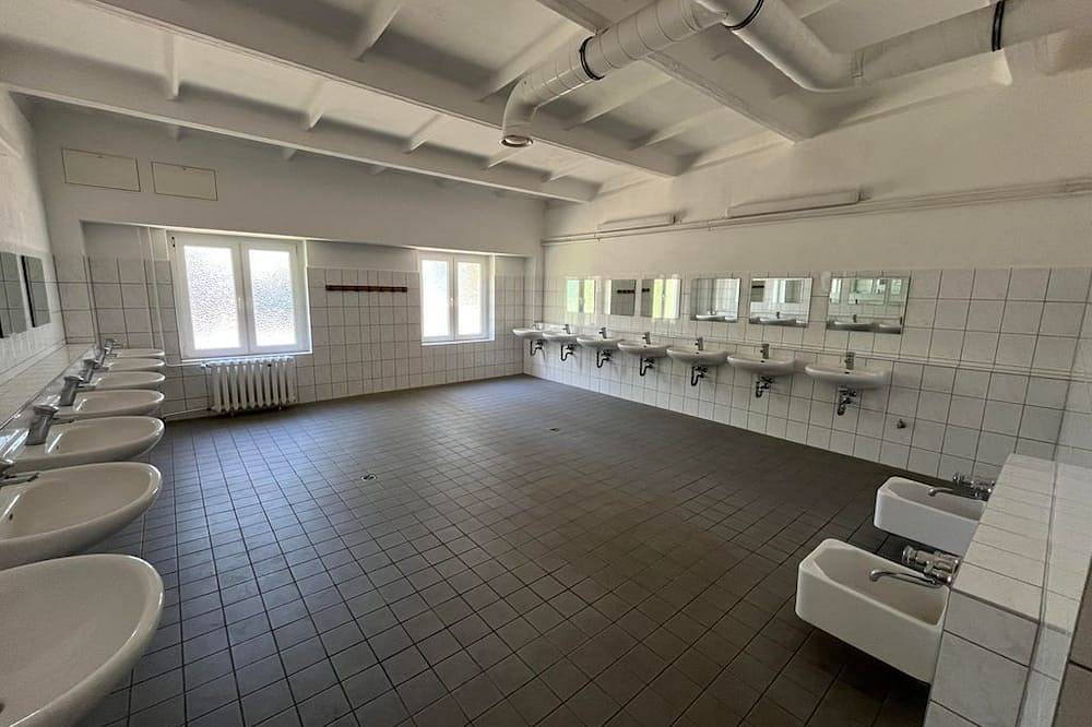 Großer Bungalow - Kiez Am Braunsteich Weißwasser in Weißwasser (Oberlausitz), Oberlausitz-Niederschlesien