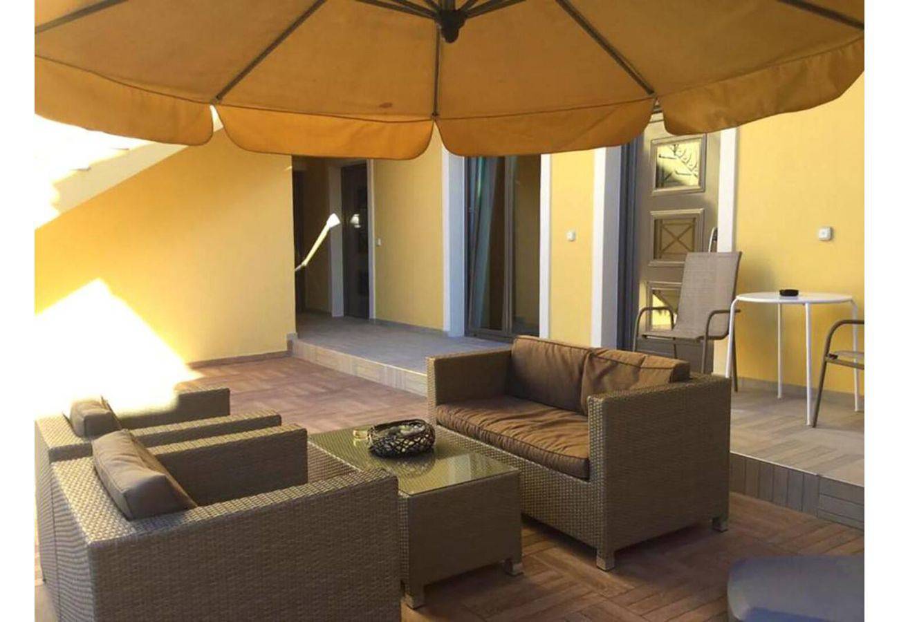 Entire apartment, Apartment 'Villa Marinos Blue' with Sea View, Wi-Fi and Air Conditioning in Kavos, Corfu