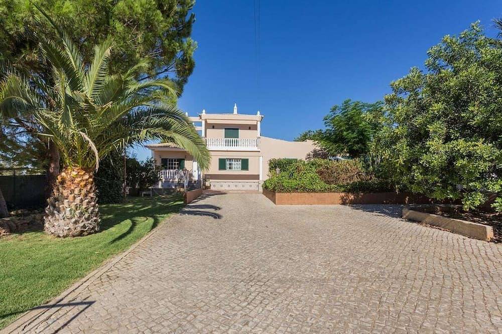 Villa with private pool in Estoi, Faro