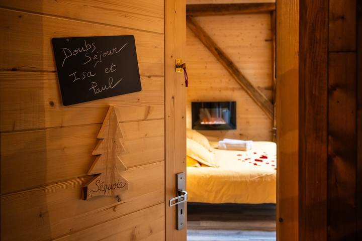 Chambre d’hôte pour 2 personnes, avec jardin ainsi que jacuzzi et sauna dans Vellerot-lès-Vercel