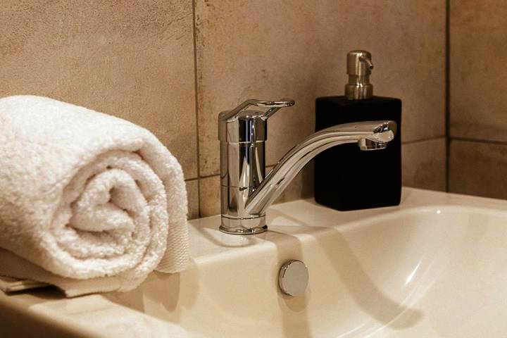 Gîte pour 2 personnes, avec terrasse et jardin à Saint-Anthème - 2