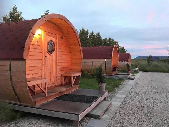 Lodge for 2 people, with Hot tub and Terrace as well as Garden and View in Iceland
