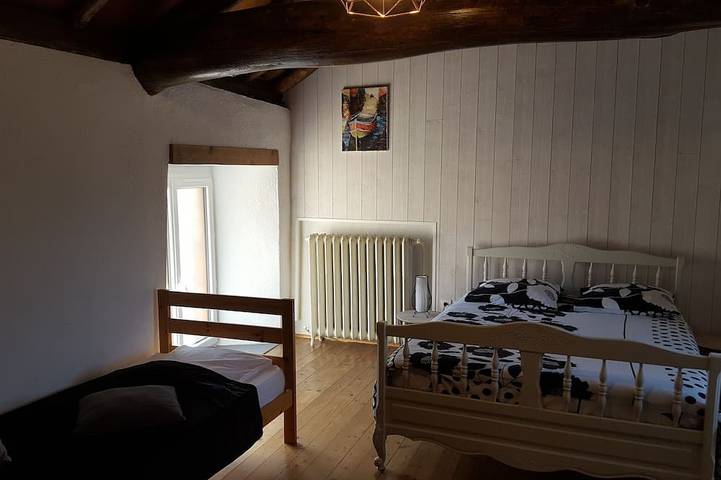 Location de vacances pour 8 personnes, avec terrasse à Saint-Mélany - 3