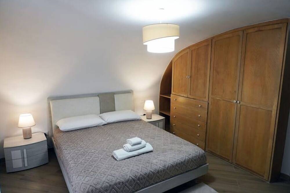 Ganze Wohnung, 5 minutes from the archaeological museum and historic center in Neapel, Neapel Provinz