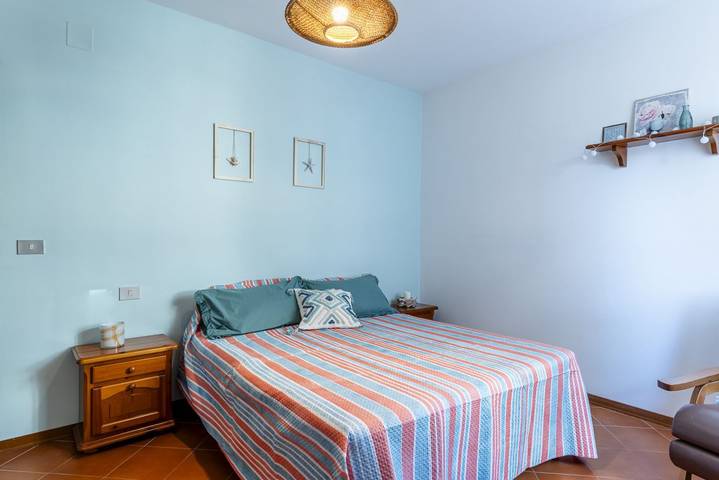 Appartement entier, Appartement de vacances pour 4 personnes avec balcon/terrasse in Livourne, Côte des Étrusques