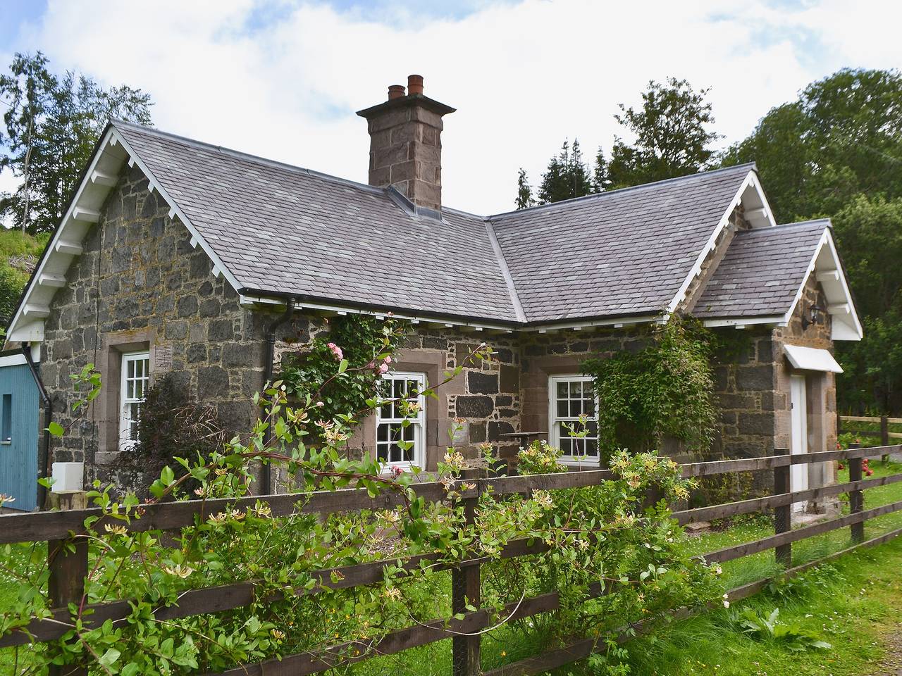 Log Cabin for 2 People in Perthshire, Scotland