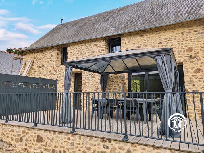 Gîte pour 6 personnes, avec piscine ainsi que terrasse et jardin dans Mayenne - 2