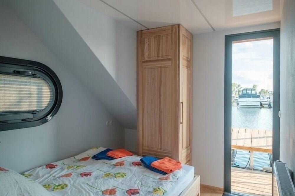 Ganze Wohnung, Hausboot für 6 Gäste mit 52m² in Tolkamer in Rijnwaarden, Gelderland