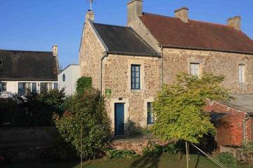 Gîte pour 4 personnes, avec jardin et terrasse à Feuguerolles-Bully